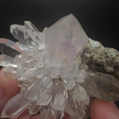 Quartz Flower - Goboboseb