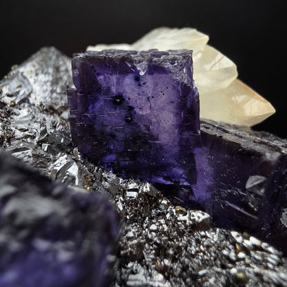 Fluorite, Calcite, Sphalerite - Elmwood Mine